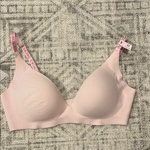 Victoria's Secret Pink Push Up T-Shirt Bra